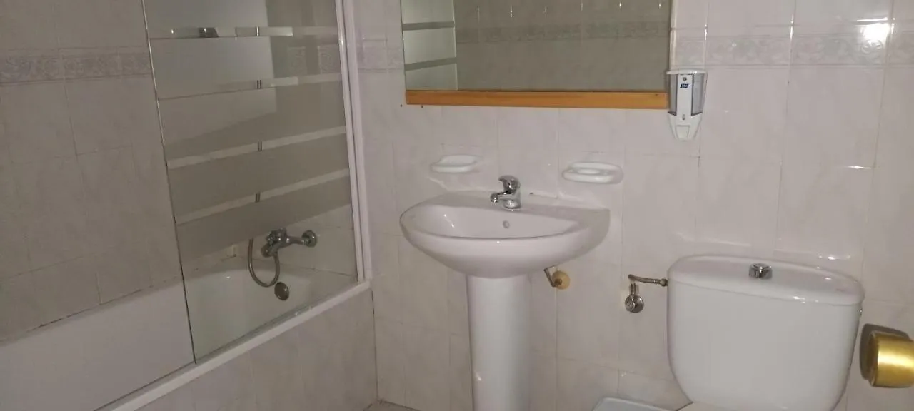 Guest house Hostal Ciudad Jardin Malaga