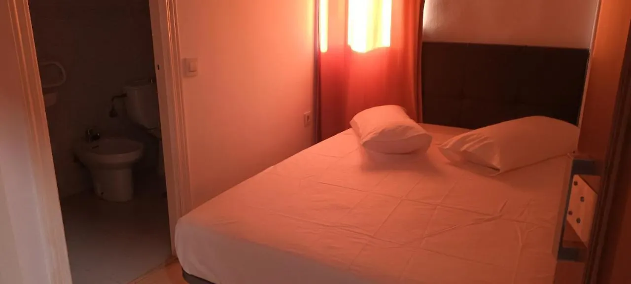 Hostal Ciudad Jardin Malaga